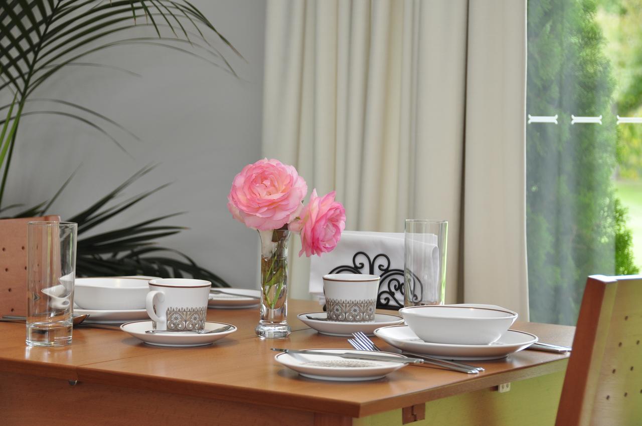 Clifton Gardens Bed & Breakfast - ออเรนจ์ ภายนอก รูปภาพ